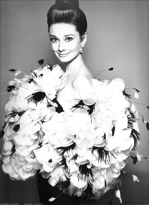Foto: Audrey Hepburn în Valentino