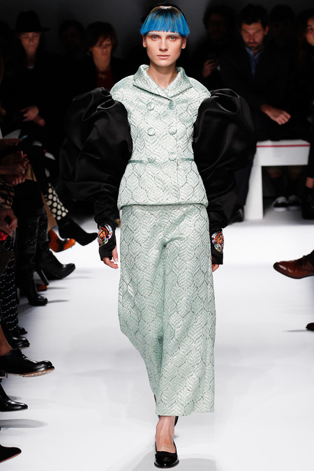 Photo Schiaparelli Couture Spring 2014