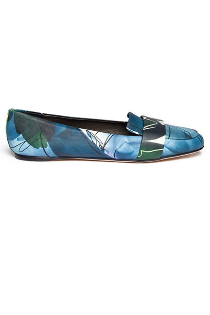 elle-loafers-reed-krakoff-blue-floral-print-loafers-v-lgn