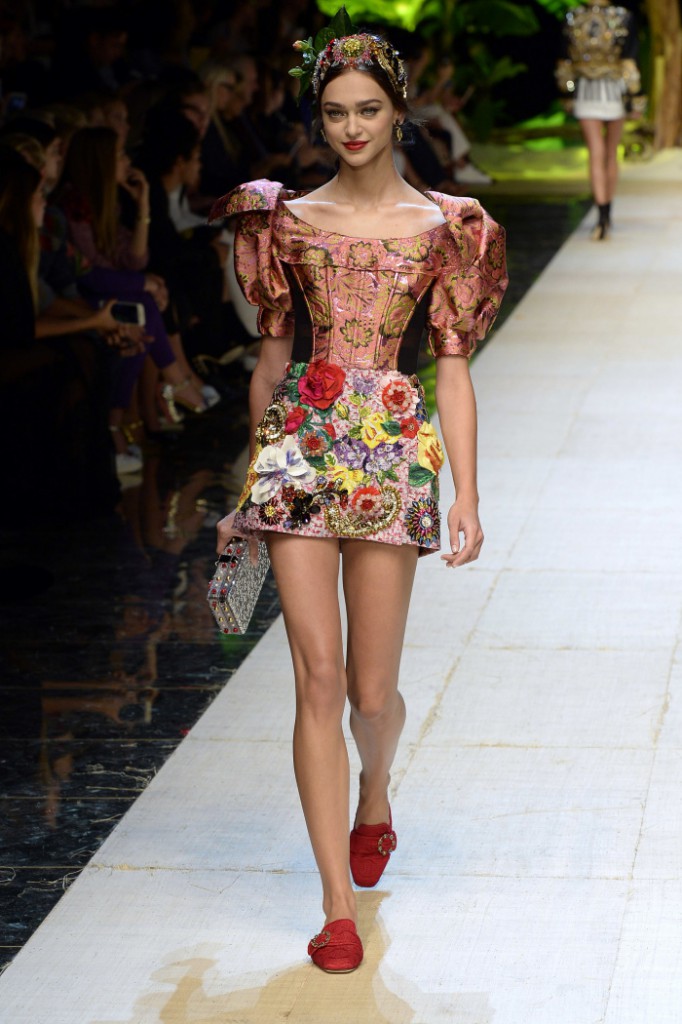 Dolce & Gabbana Fashion Guide Moldova 16